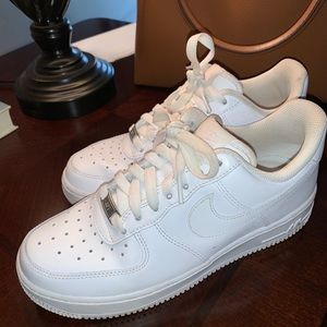 Women’s Air Force 1’s